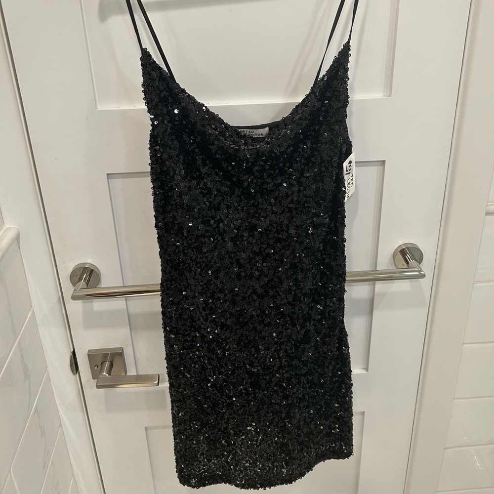 Sequin little black dress ladies size L New Years Eve NYE - Picture 4 of 8